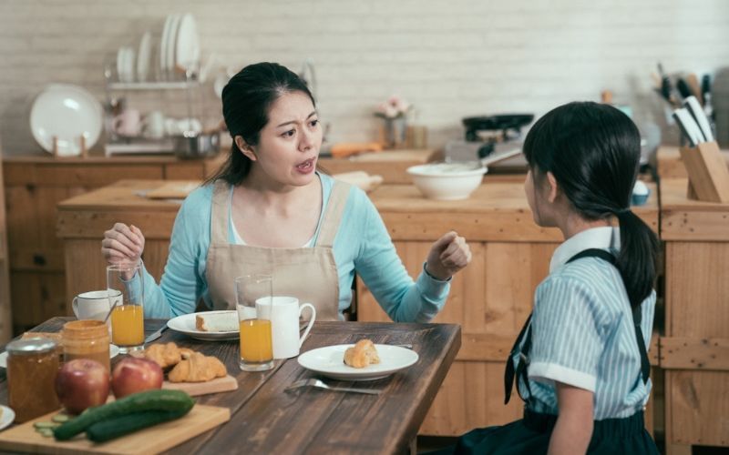 ပွစိပွစိပြောတဲ့မိဘတွေကြောင့် သားသမီးတွေပိုပြီးအောင်မြင်တာ အမှန်တကယ်ပါ