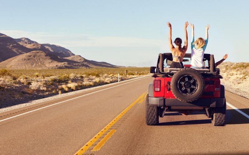ငါတို့တွေဘာလို့ Road Trip ထွက်သင့်တာလဲ