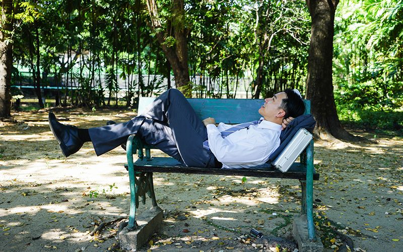 စိတ်ကူးယဉ်တာ ကောင်းပါတယ်၊ ဒါပေမယ့် လက်တွေ့လည်း အကောင်အထည်ဖော်ပါ