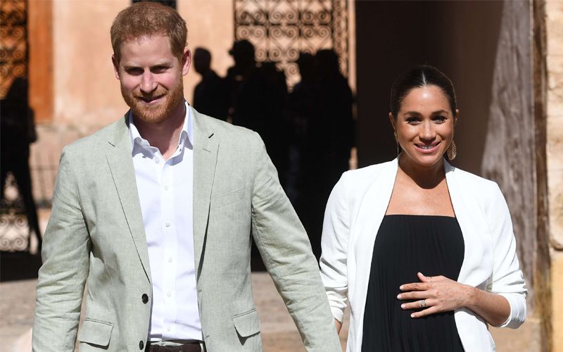 သားလှရတနာကို ပိုင်ဆိုင်ရပြီဖြစ်တဲ့ Prince Harry နဲ့ Meghan Markle