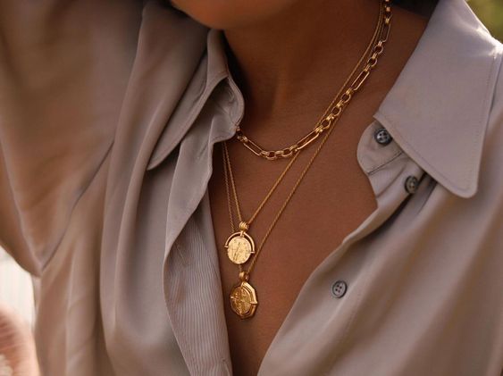 Vintage Accessories Design မရှိမဖြစ် Accessories သုံးခု
